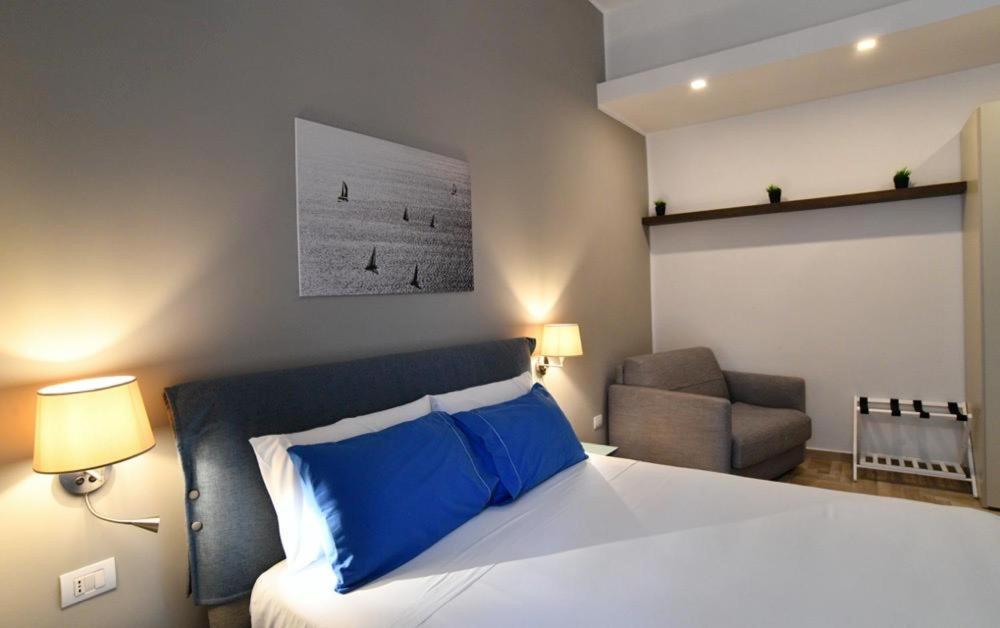 Il Picchio Di Chiaia Hotel Naples Luaran gambar