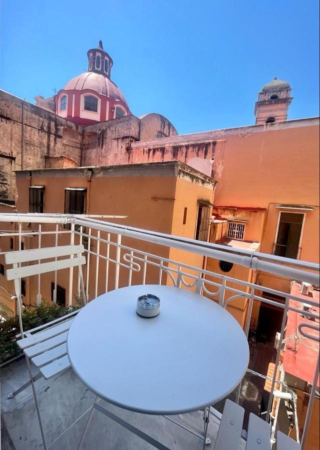 Il Picchio Di Chiaia Hotel Naples Luaran gambar